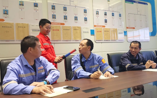 筑牢安全防護(hù)網(wǎng)，磷化工公司這樣過(guò)“雙節(jié)”(圖1)